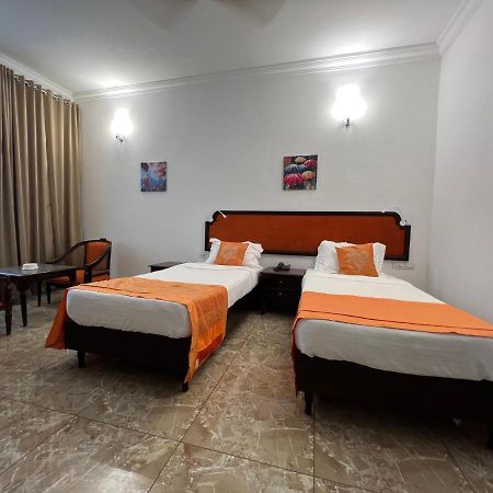 Ats Willingdon Hotel Kochi Kültér fotó