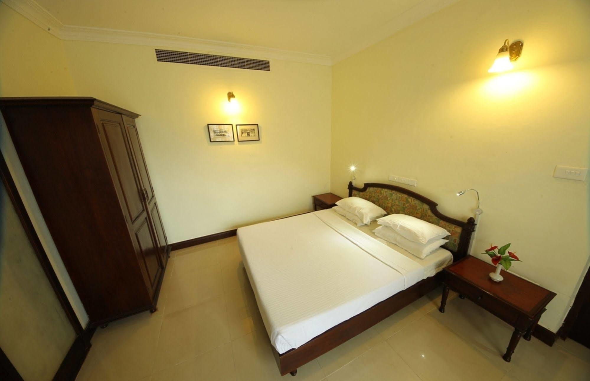 Ats Willingdon Hotel Kochi Kültér fotó